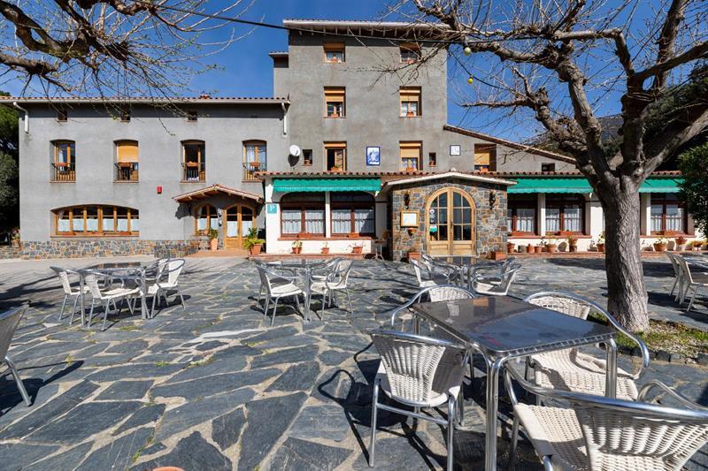 Hostal Montserrat Montseny Exterior foto